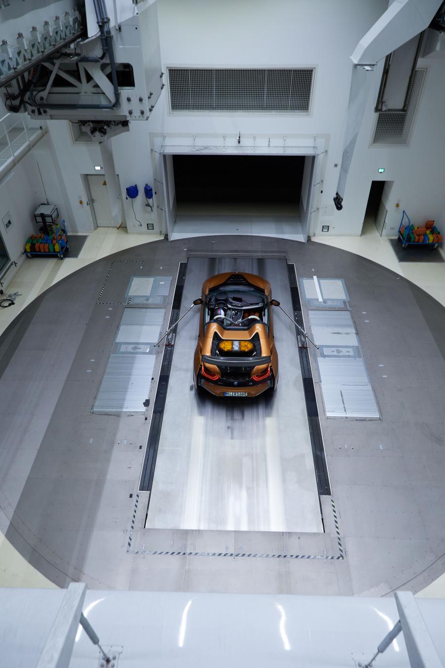 Детали создания BMW i8 Roadster Formula E Safety Car (I15) 2019 года  (фото 36 из 58)